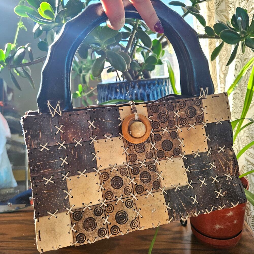 Coconut Shell Zip Top Handbag Brownโ Natural Boho Purse